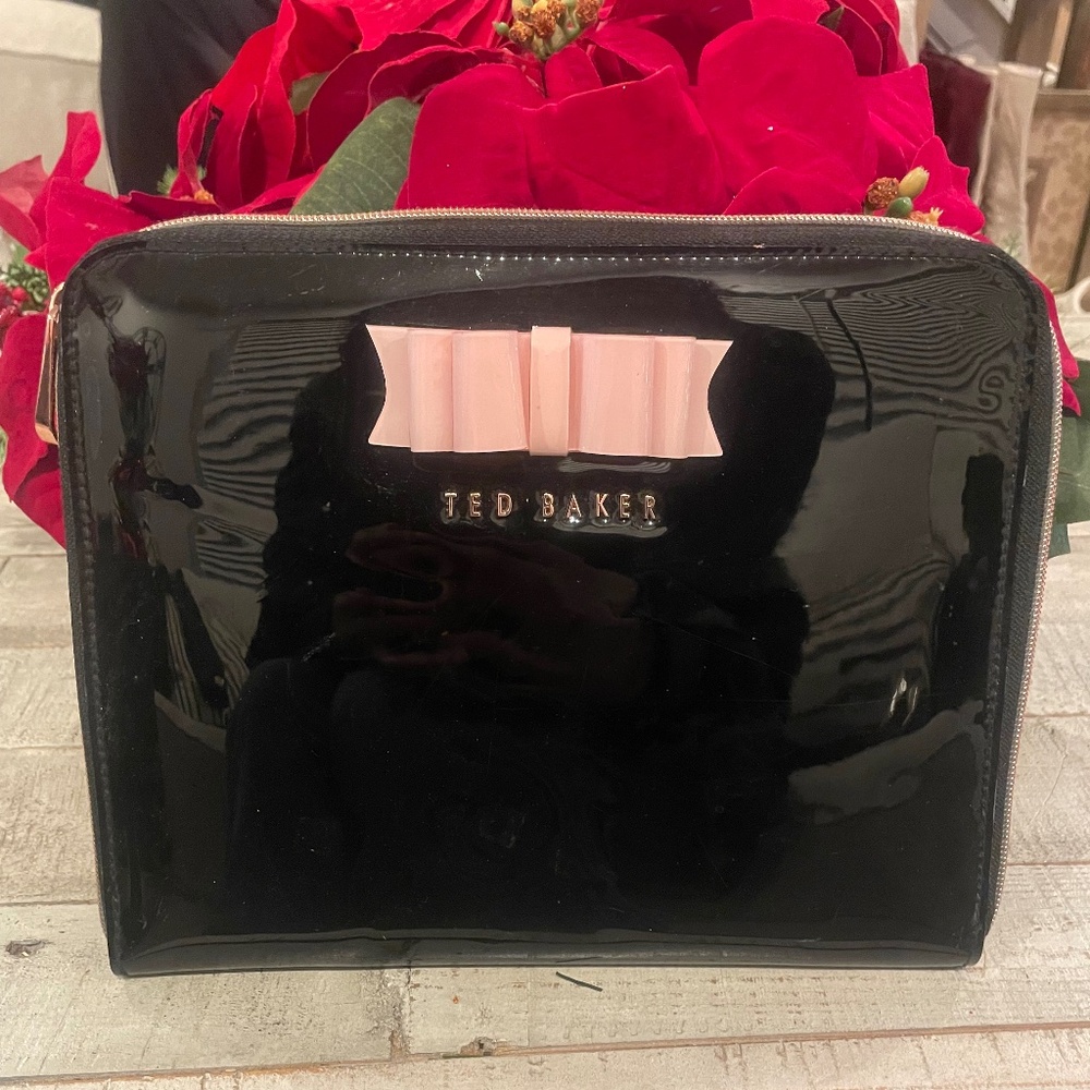 🖤🪷 Ted Baker iPad bag 🪷🖤